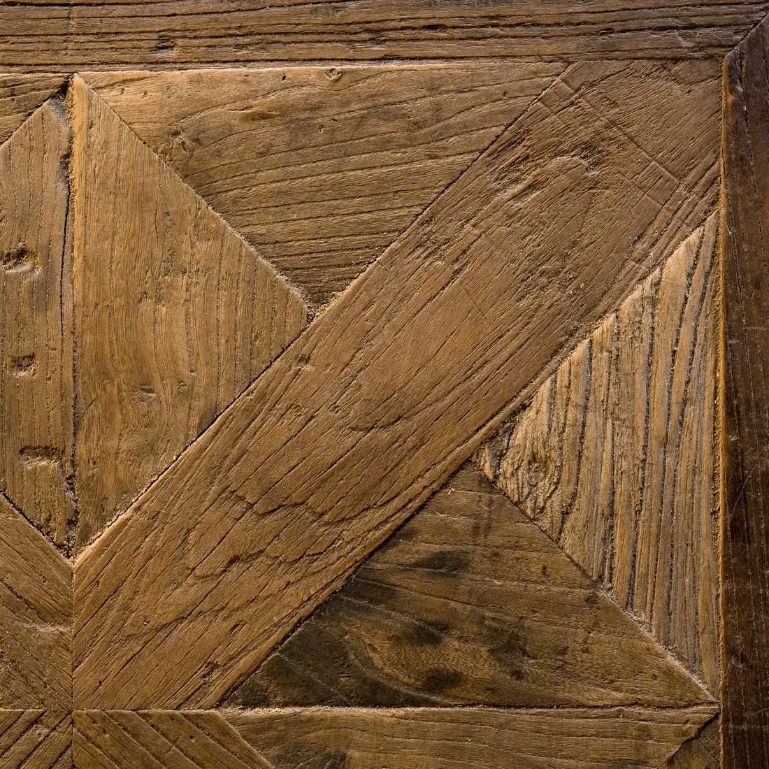 Chateau Belvedere Château Belvédère Wine Table, 70x70 Cm - Image 7