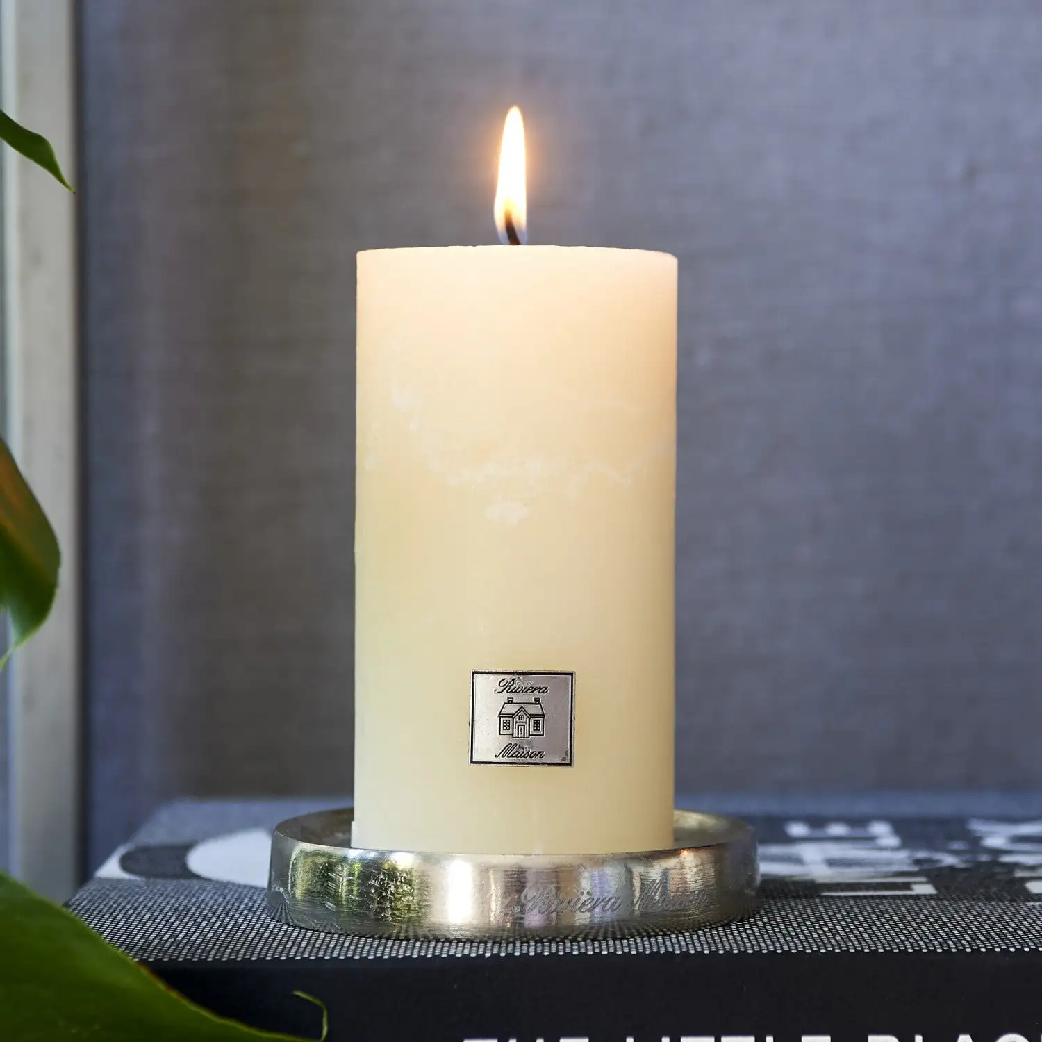 Riviera Maison Rustic Candle Basic Ivory 7x13