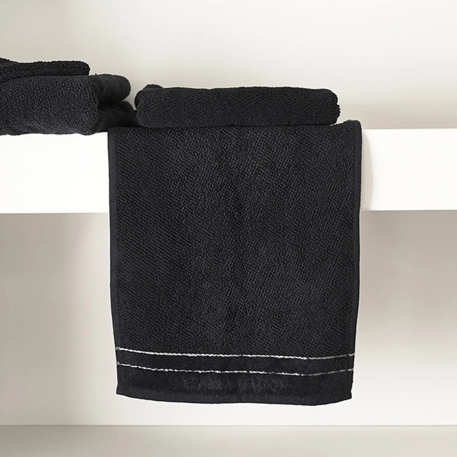 Riviera Maison RM Elegant Guest Towel Black 50x30