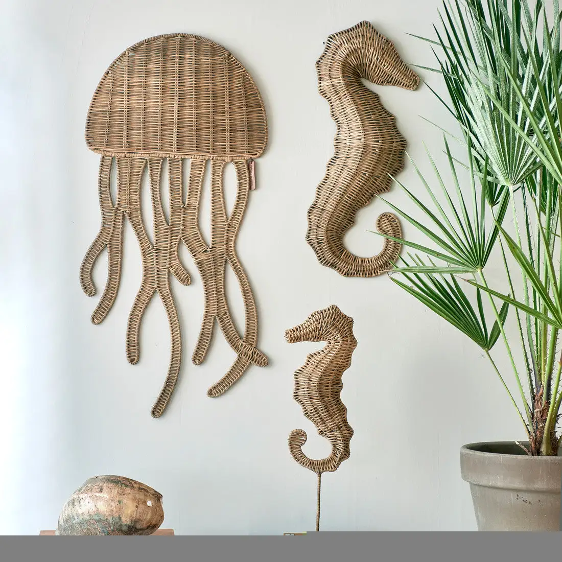 Riviera Maison RR Rattan Jellyfish Wall Decoration - Image 4