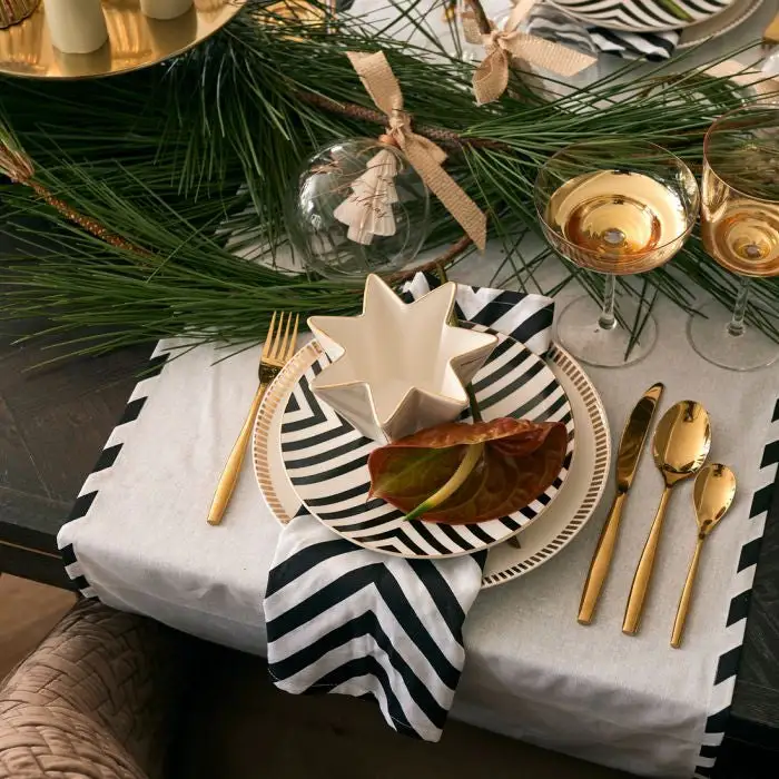 Riviera Maison Glamour Breakfast Plate - Image 3