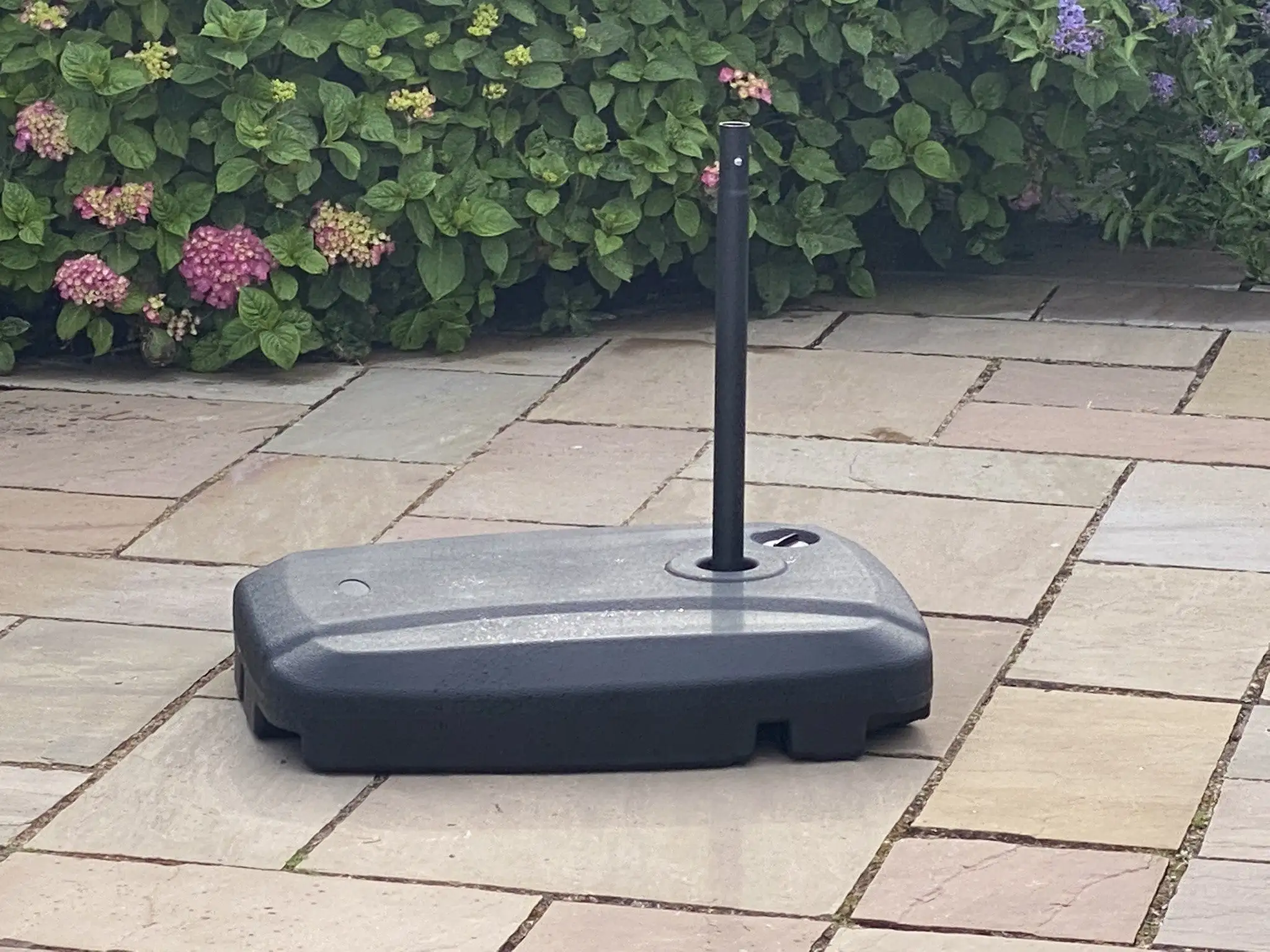 RW Water/Sand Filled Parasol Base (Black)