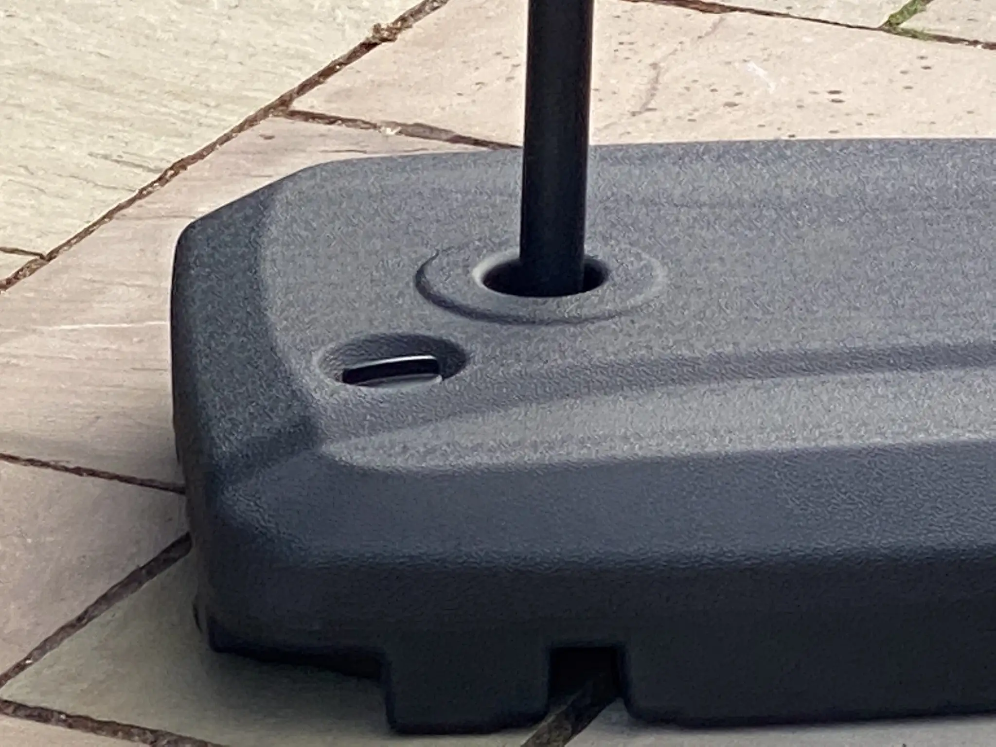 RW Water/Sand Filled Parasol Base (Black) - Image 4