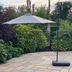 RW 2.7m Cantilever Parasol (Grey)