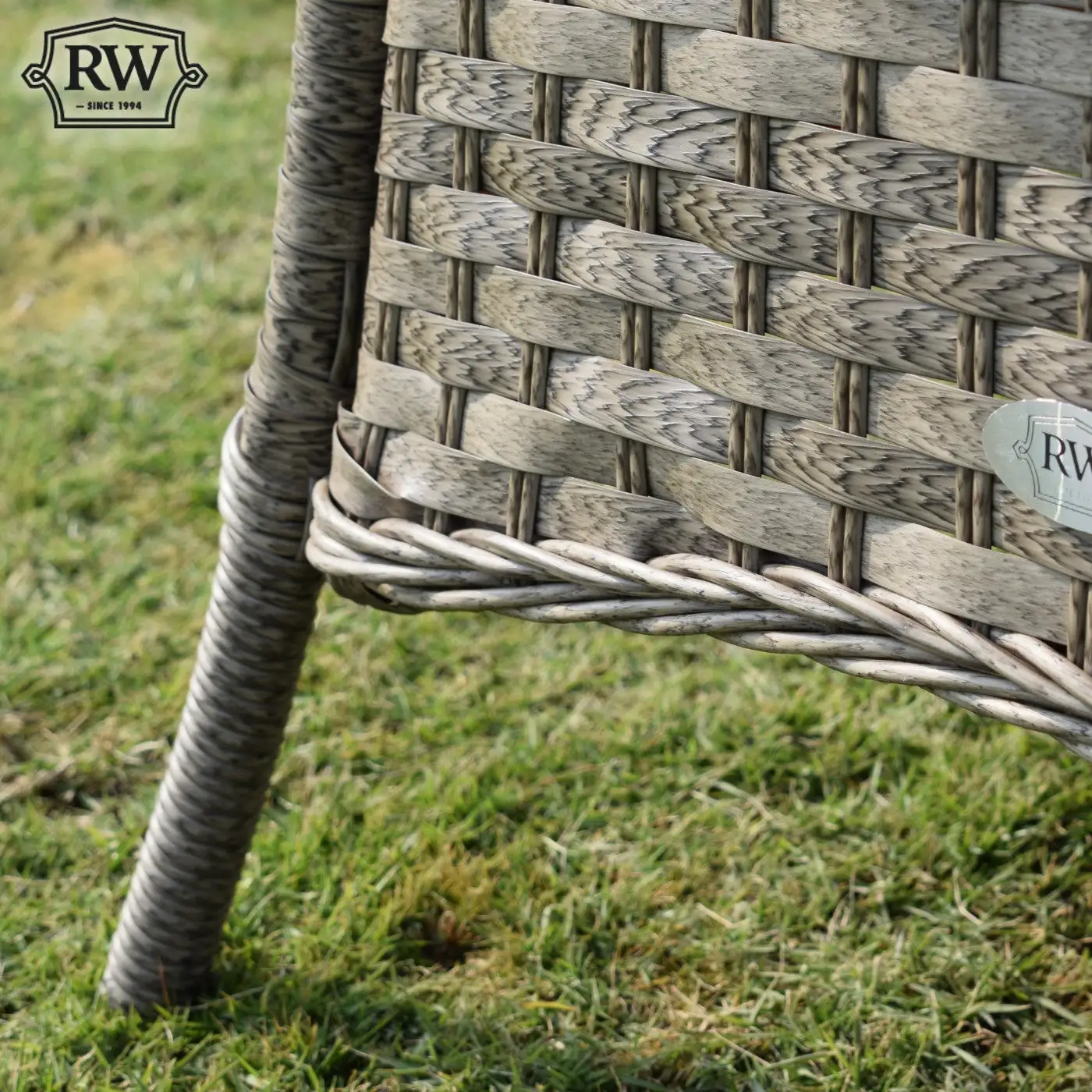 Hampton - 8 Seat Set With 165cm Round Table (Sand Colour Cushions) - Image 8