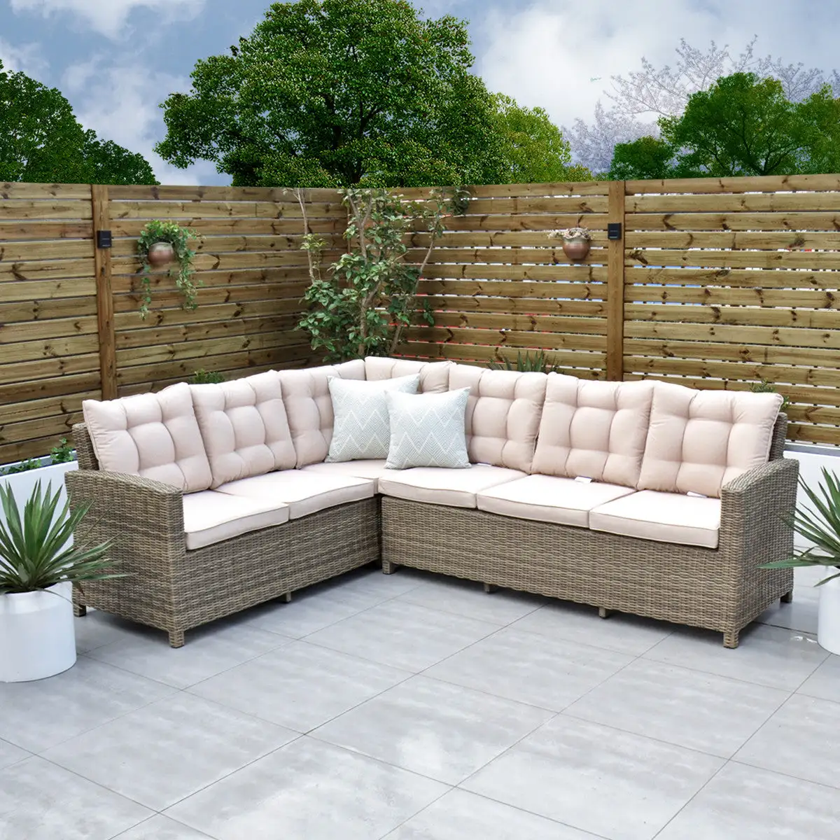 Chester - Corner Set With Table - Image 13